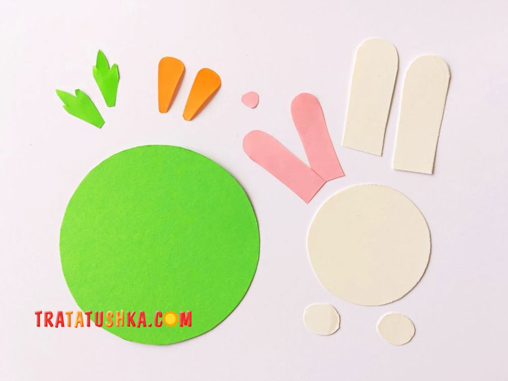 Зайчик на грядці